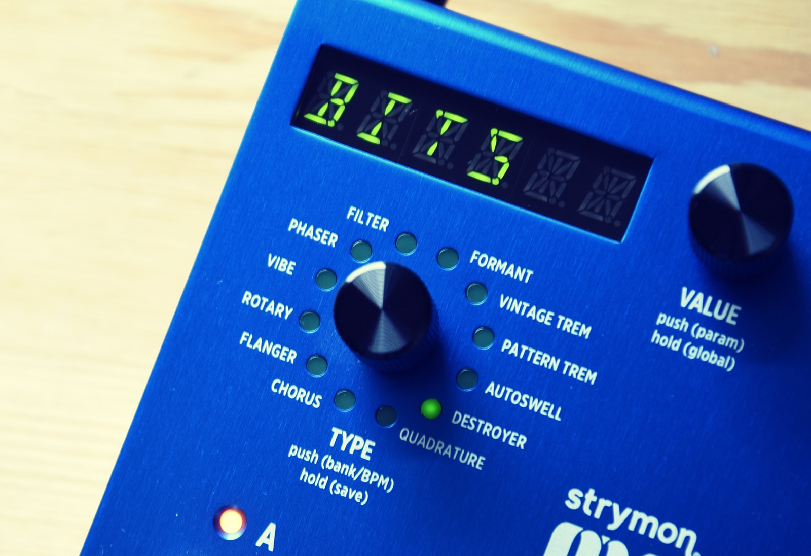 Strymon Mobius Destroyer Bit crusher