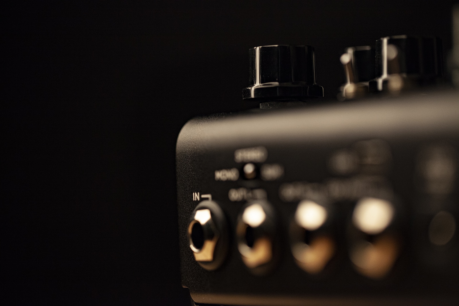 Close up shot of Strymon Iridium's IN jack.