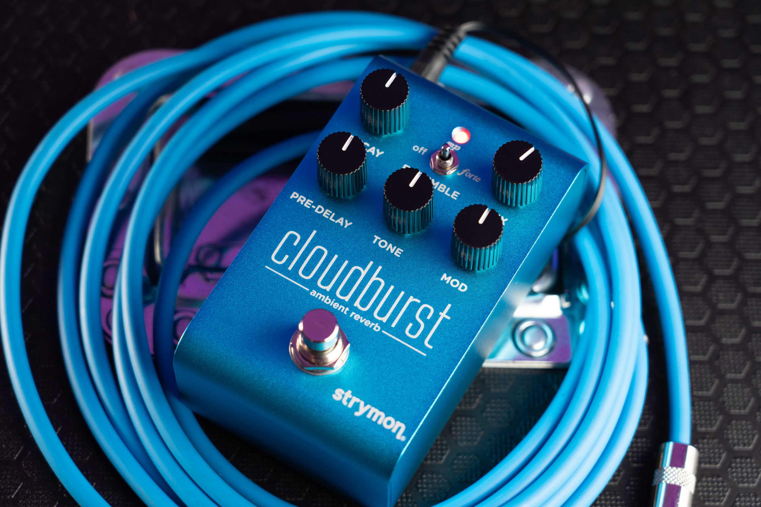 Cloudburst Ambient Reverb   Strymon